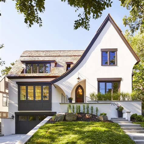 modern tudor houses